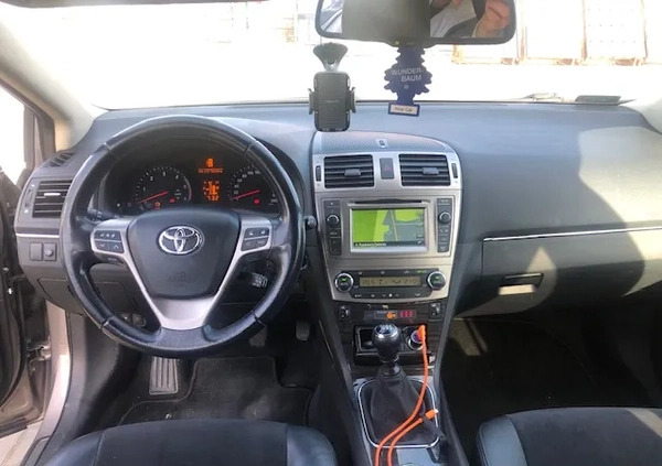 Toyota Avensis cena 30500 przebieg: 268000, rok produkcji 2014 z Tyczyn małe 301